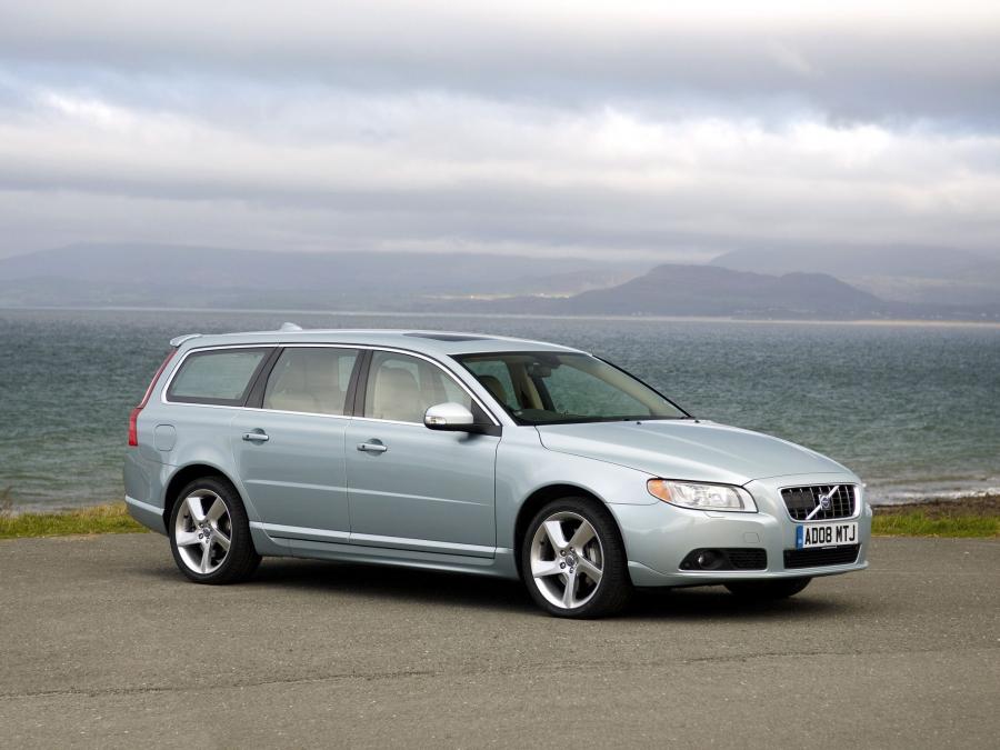  Volvo V70 2007 года  (UK) (фото 13 из 17)